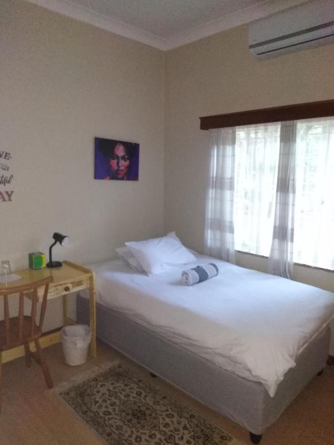 Xenia Bed & Breakfast Windhoek Eksteriør bilde