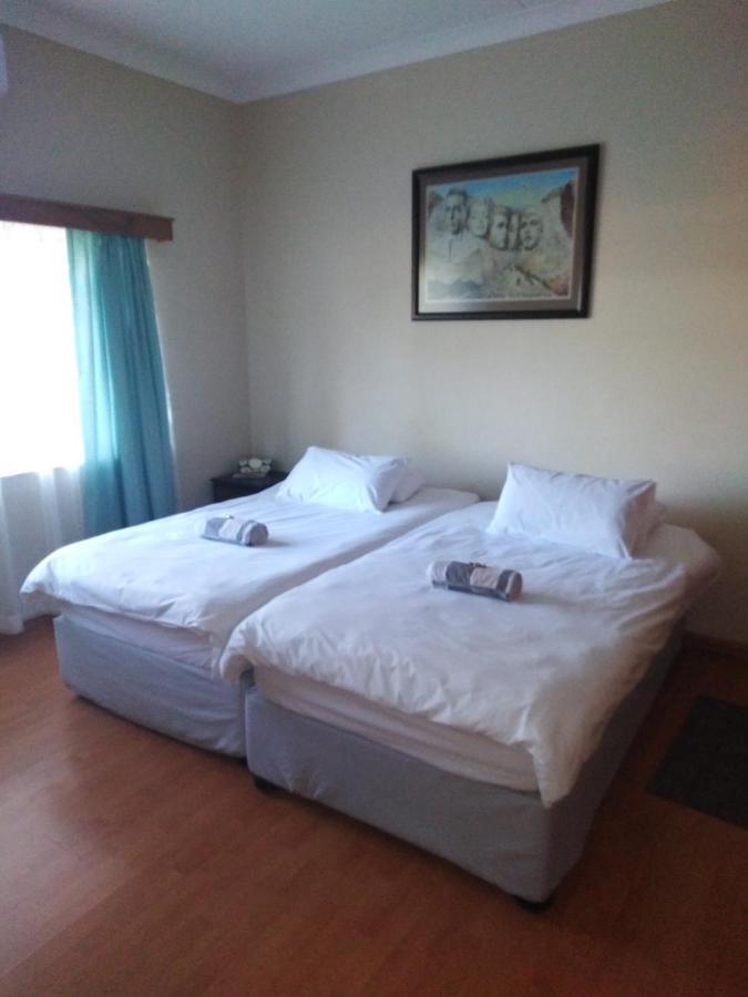 Xenia Bed & Breakfast Windhoek Eksteriør bilde