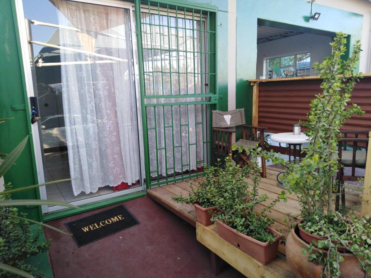 Xenia Bed & Breakfast Windhoek Eksteriør bilde